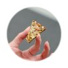 grig cokolada se susenymi cerviky a lyofilizovanym ovocem pistacie